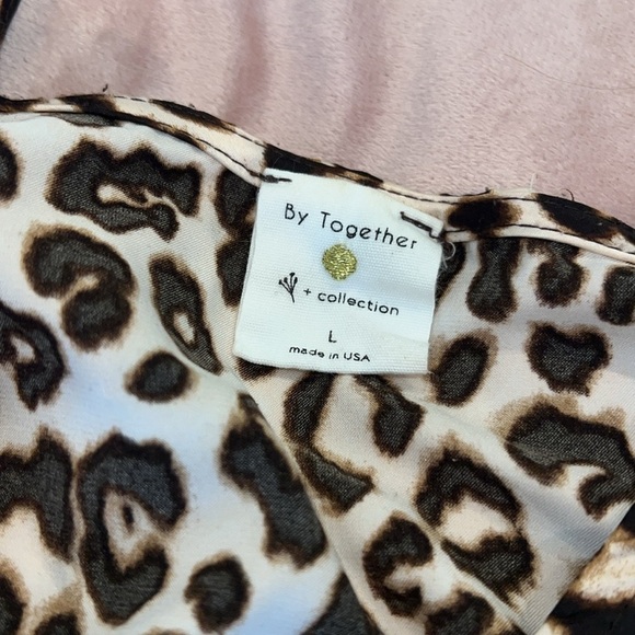 Cheetah Front Tie Top - Picture 3 of 3